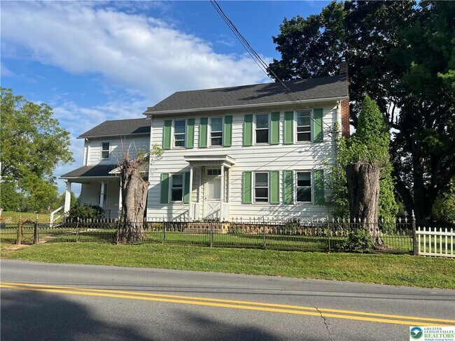 Building Photo - 1450 Church Ln