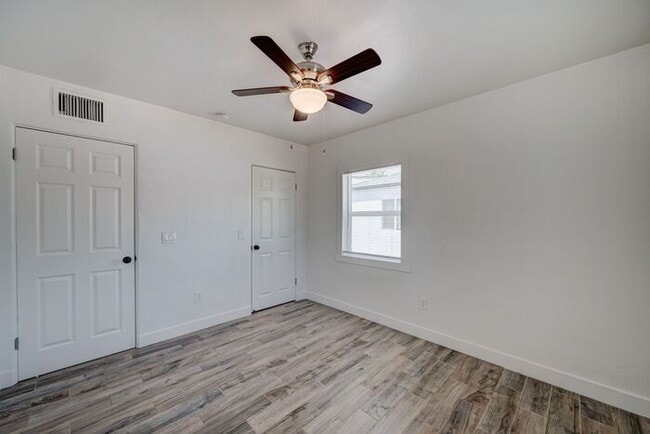 Building Photo - READY TO VIEW NOW! Beautiful Remodeled Home in the Coronado District Area