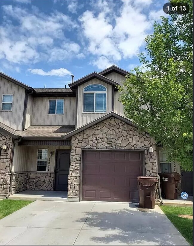 Building Photo - 2271 S Knights Way