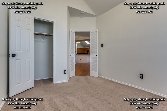 Building Photo - 6826 Conestoga Dr