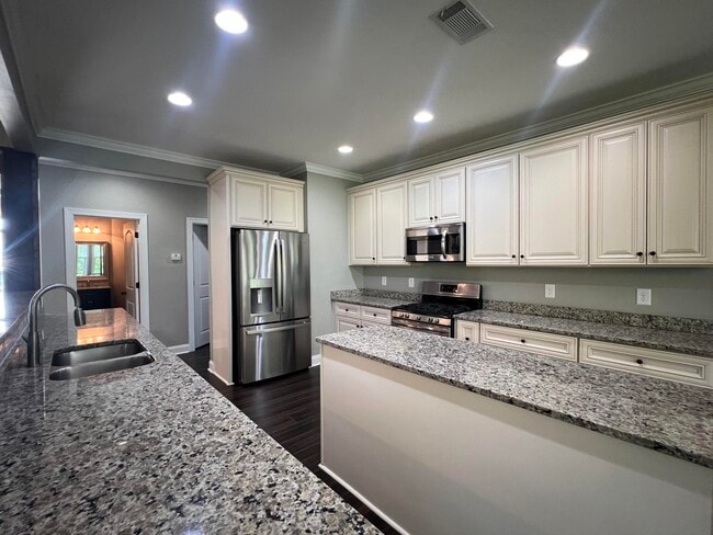 Building Photo - 4239 Windslow Dr