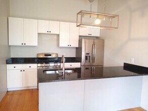 Building Photo - 19-21 Hedley Avenue