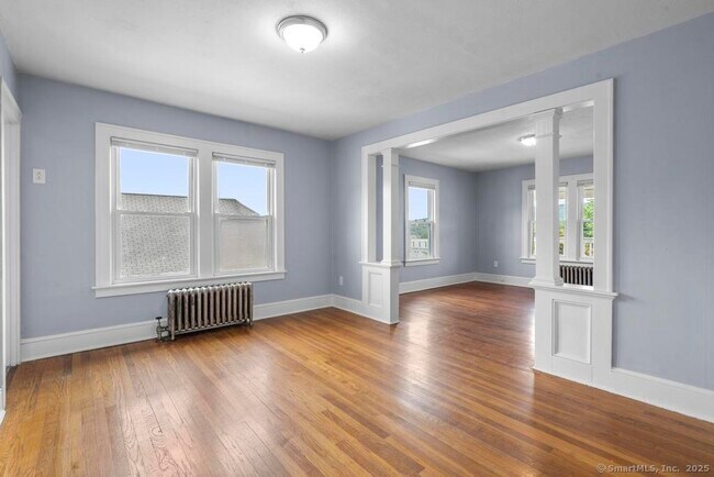 Building Photo - 52 Jacobs St