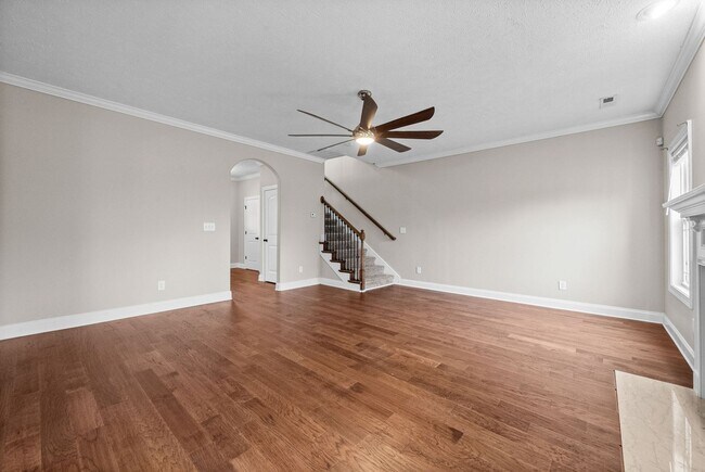 Building Photo - 880 Cherry Blossom Ln