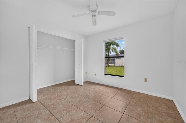 Building Photo - 913 San Rafael Way