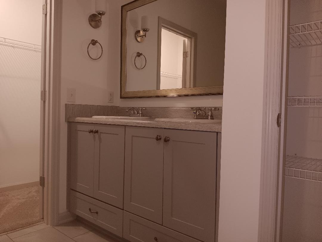 Building Photo - 724 Buddy Ct