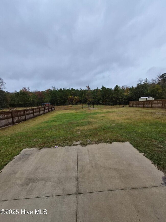 Building Photo - 616 Riggs Rd