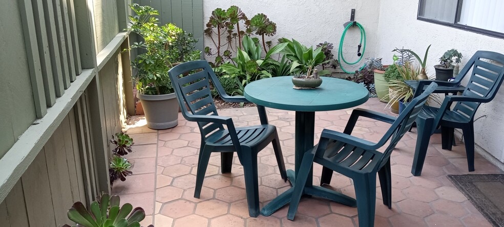 Building Photo - 29 Dearborn Pl