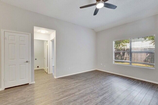 Building Photo - 1403 Gulf Way