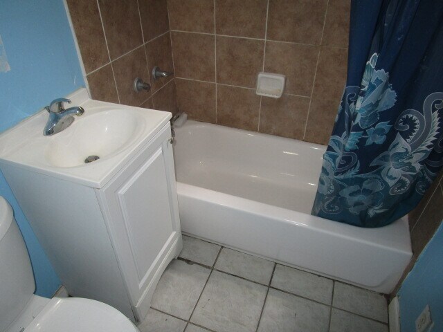 Building Photo - 2520 Ribault Scenic Dr