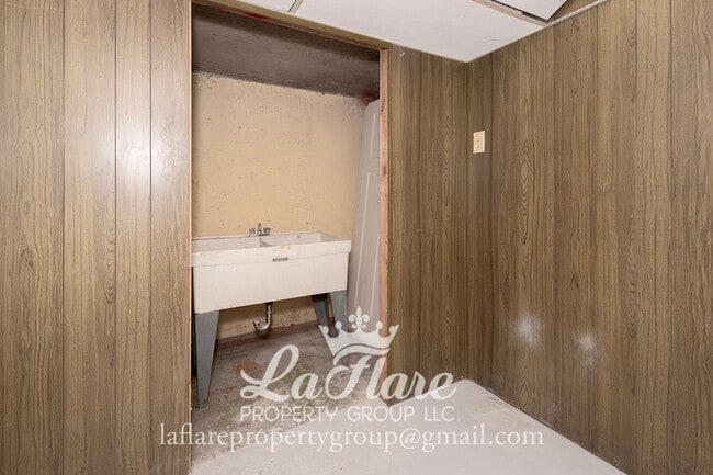 Building Photo - 5334 Fortune Dr