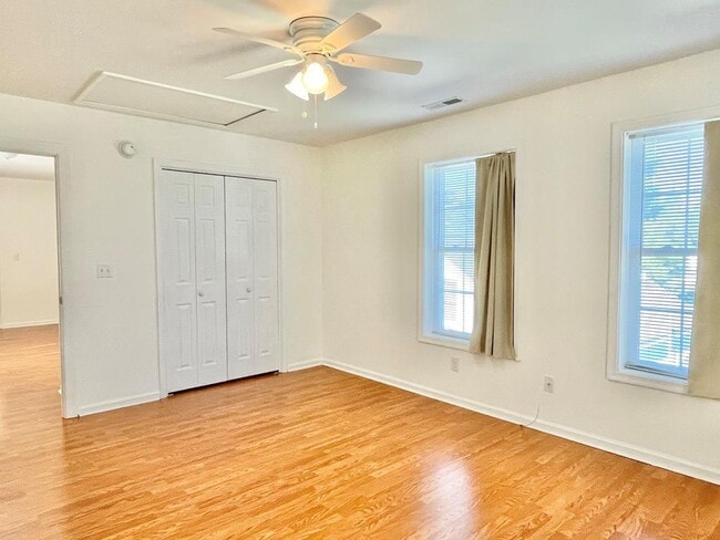 Building Photo - 5164 Main St