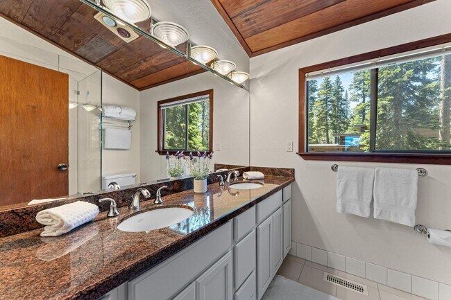 Building Photo - SKI LEASE: Hot Tub, Pet Friendly, Wood Stove