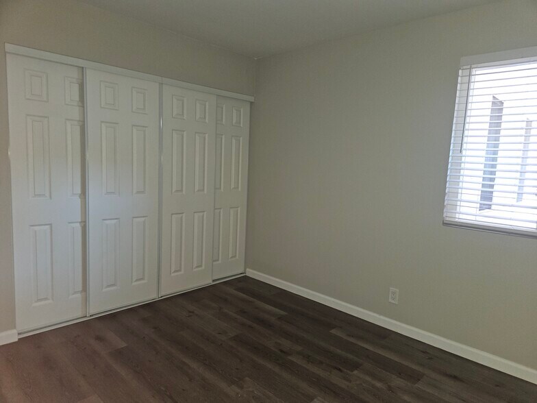Bedroom 3 - 874 Castlewood Dr