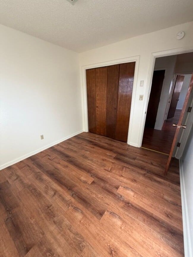 Building Photo - Beautiful 3 Bed 2 Bath House