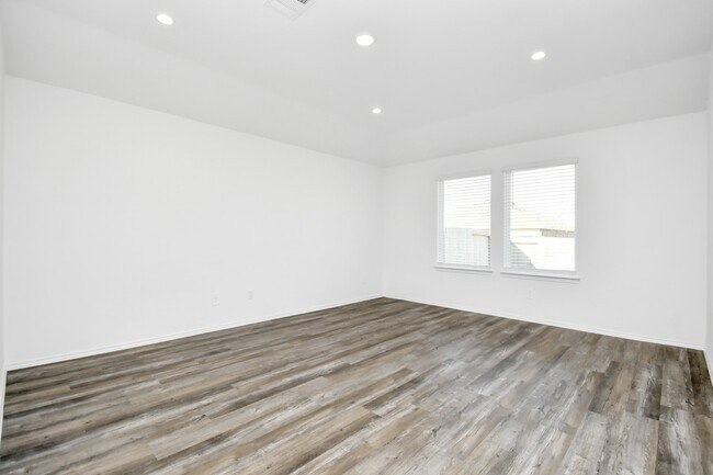 Building Photo - 40427 Basalt Elm Rd