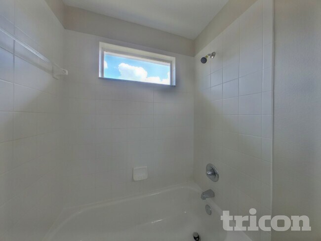 Building Photo - 9346 Black Thorn Loop