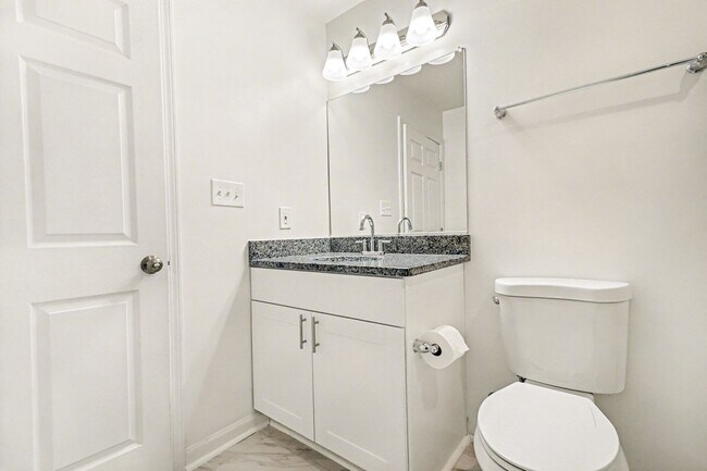 Building Photo - Modern Coastal Retreat | 3BR/2BA Home Buil...