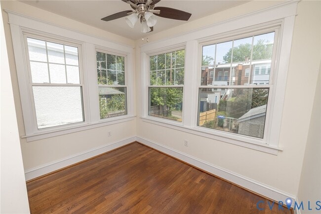 Building Photo - 2302 Maplewood Ave
