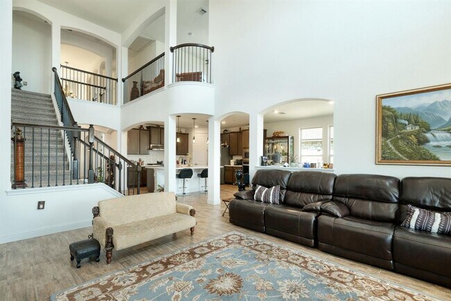 Building Photo - 258 Baldovino Skyway