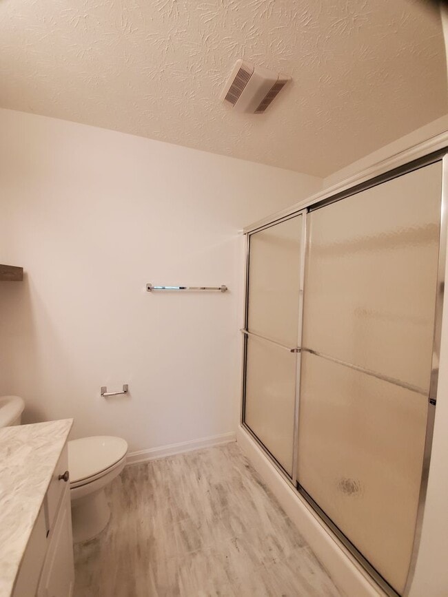 Building Photo - CHECK OUT THIS STUNNER!!  Beautifully Updated, Spacious 2 Bedrooms, 2 Full Baths Storage Closet A...