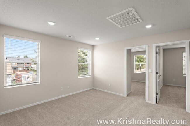 Building Photo - Modern 1-Year-Old NEW CONSTRUCTION 3 BR, 2.5 BA DR Horton Townhome with Community Playground