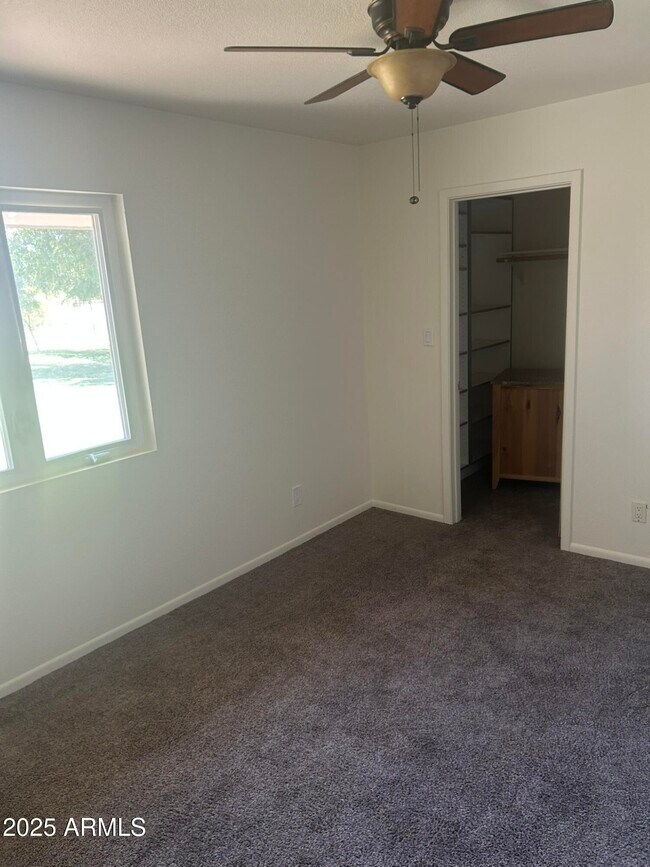 Building Photo - 12138 E Oriole Way