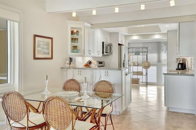 Building Photo - 2000 S Ocean Ln