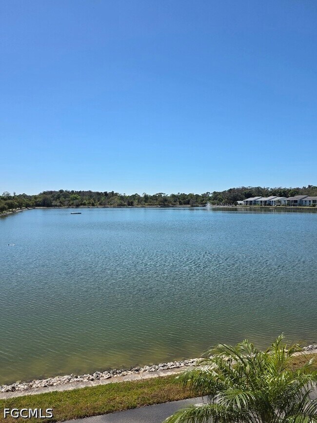 Building Photo - 9970 Sailview Ct