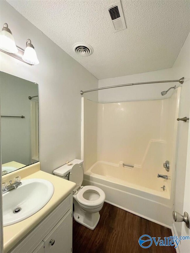 Building Photo - 4417 Torrance Dr NW