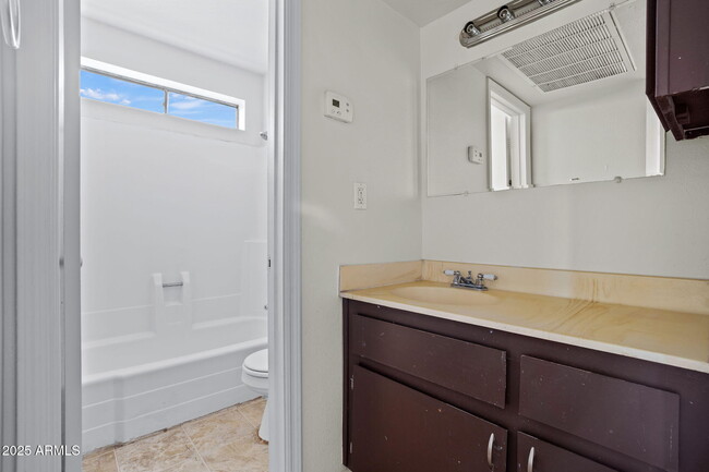 Building Photo - 645 W Rio Salado Pkwy