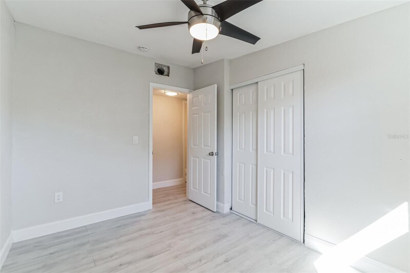 Building Photo - 5210 S 84th St