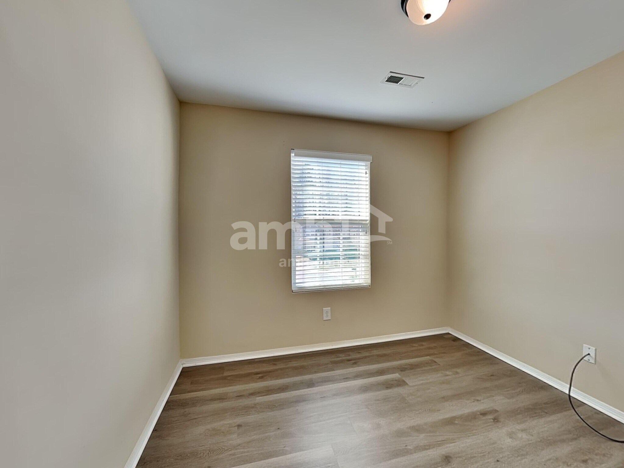 Building Photo - 96 Yarmouth Dr