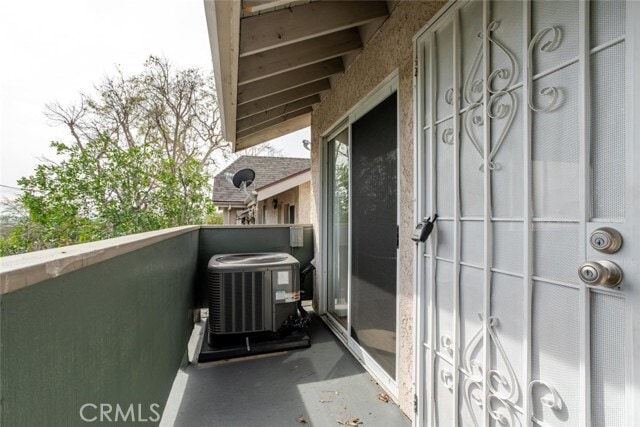 Building Photo - 13100 Bromont Ave