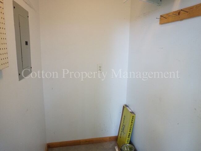 Building Photo - 2BR/2BA- Townhome in Wilmington near Monkey Junction - $1,500/month Pet friendly*