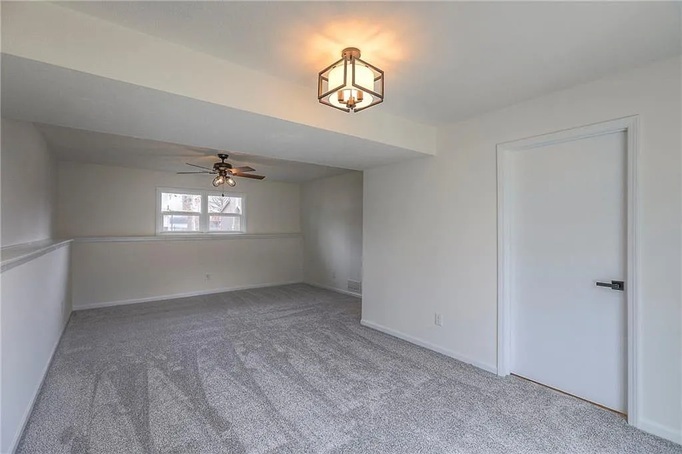Building Photo - 902 Oak Rdg