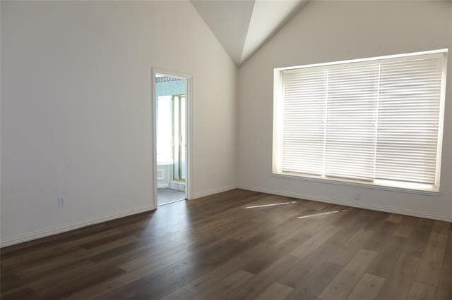 Building Photo - 2816 Kings Gate Dr