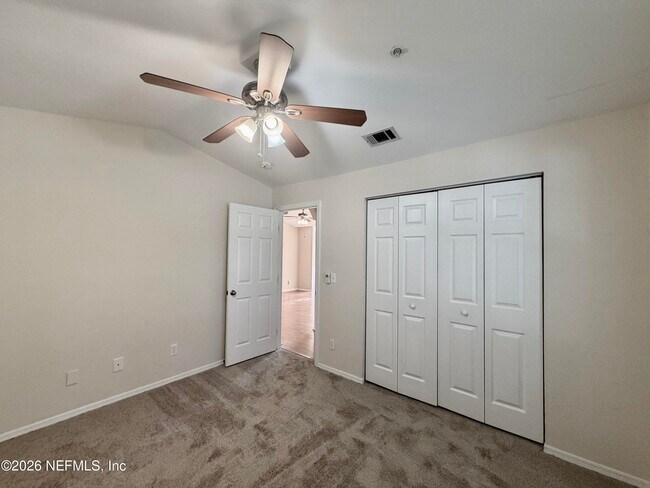 Building Photo - 13810 Sutton Park Dr N