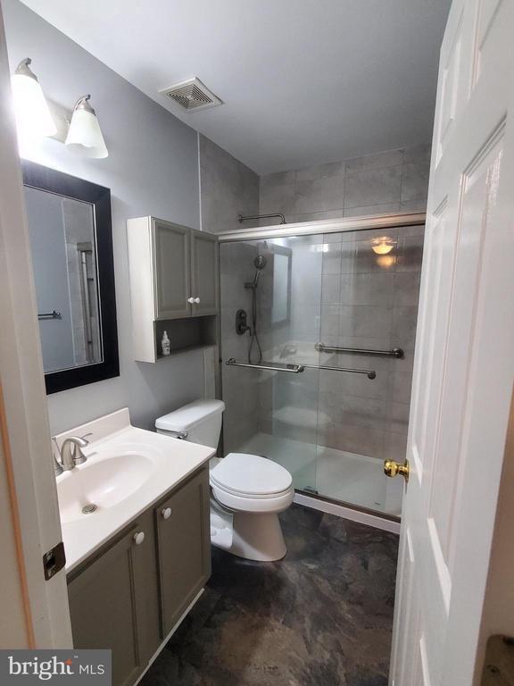 Building Photo - 573 Highland Towne Ln