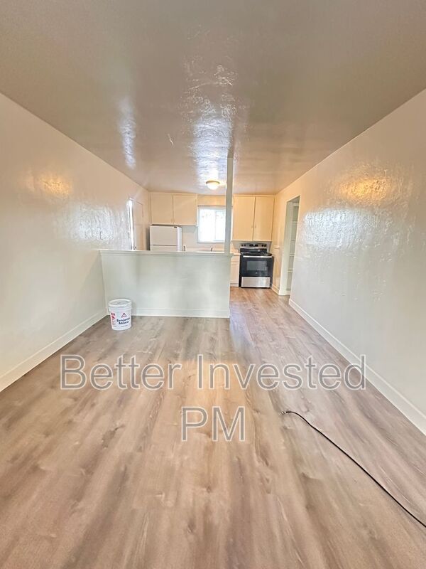 Building Photo - 530 Talmage Rd