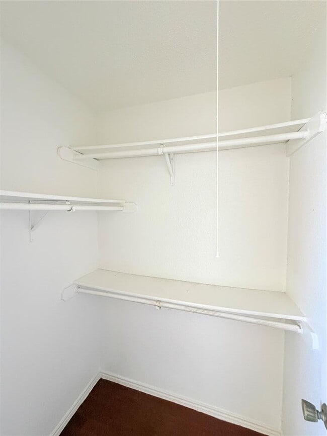 Building Photo - 1213 Ridgemont St