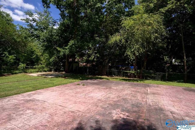 Building Photo - 3508 Lois Ln NW