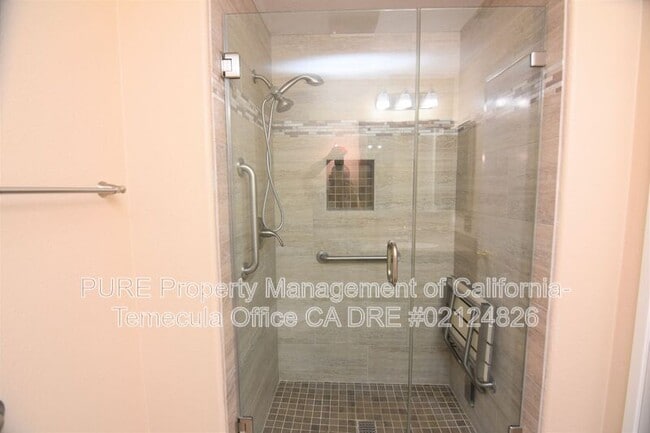 Building Photo - 45093 Corte Camellia