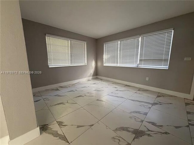 Building Photo - 508 E 23rd St