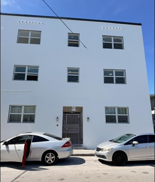 Primary Photo - 871 SW 3rd St