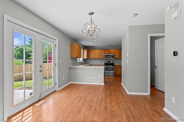 Building Photo - 8582 Bluegrass Cir