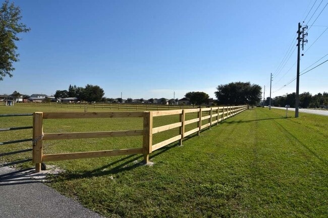 Building Photo - 3233 Hickory Tree Rd