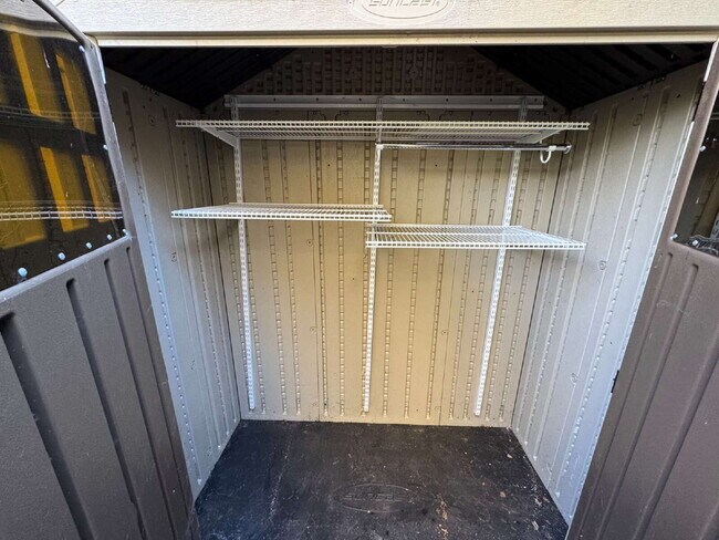 Building Photo - Beautiful 2-bedroom in SE Portland Sunnyside Neighborhood, Near Laurelhurst Park