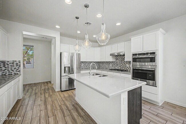 Building Photo - 1575 W Marlin Dr