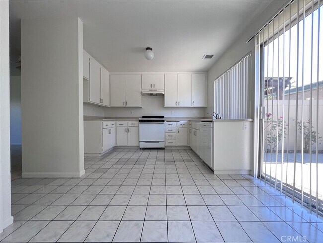 Building Photo - 10760 Cobalt Ct